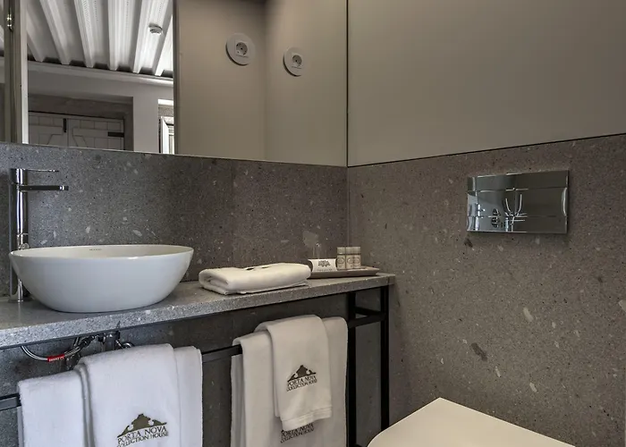 Porta Nova Collection House Guest house